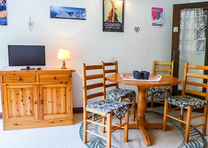 Appartement Les Pecles By Interhome Chamonix